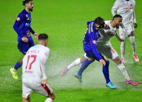 Dinamo a înotat cu folos în piscina de la Clinceni și urcă pe locul secund în Superliga » Clasamentul acum