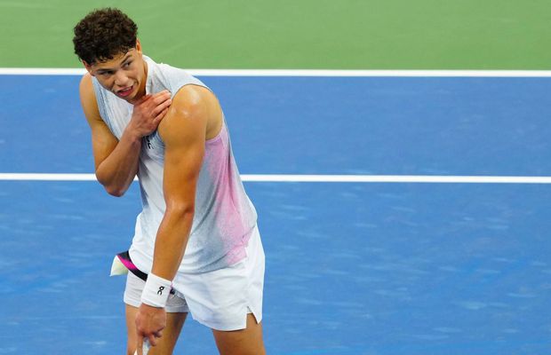 Surpriză la Shanghai! Numărul 6 mondial a fost eliminat în turul secund, înfrângere în 78 de minute