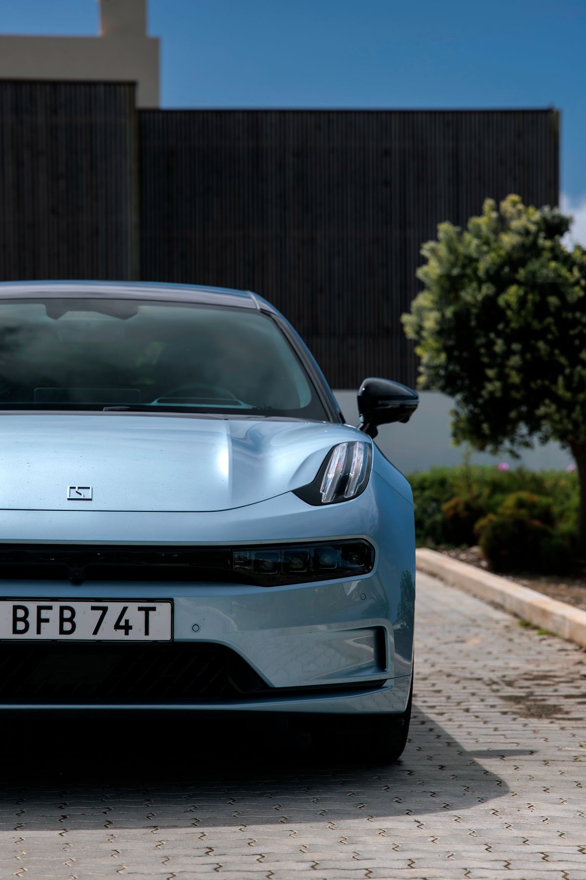 Producătorul auto de lux din China se lansează în România » Controversa uriașă în care a fost implicat recent