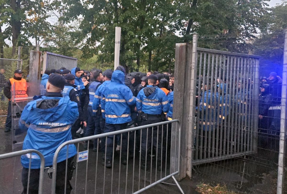 Filmul incidentelor de la Arena Națională » Intervenția Jandarmeriei asupra elvețienilor, pas cu pas: „Încă un centimetru și e bătaie cu noi! Go there, băga-mi-aș p***!”