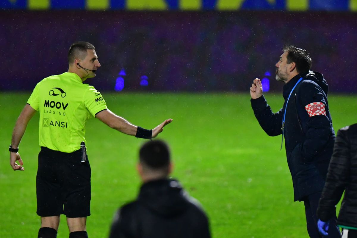 Acuze incredibile din tabăra lui Dinamo: „A vrut să îmi dea «galben» pentru ce s-a întâmplat săptămâna trecută”