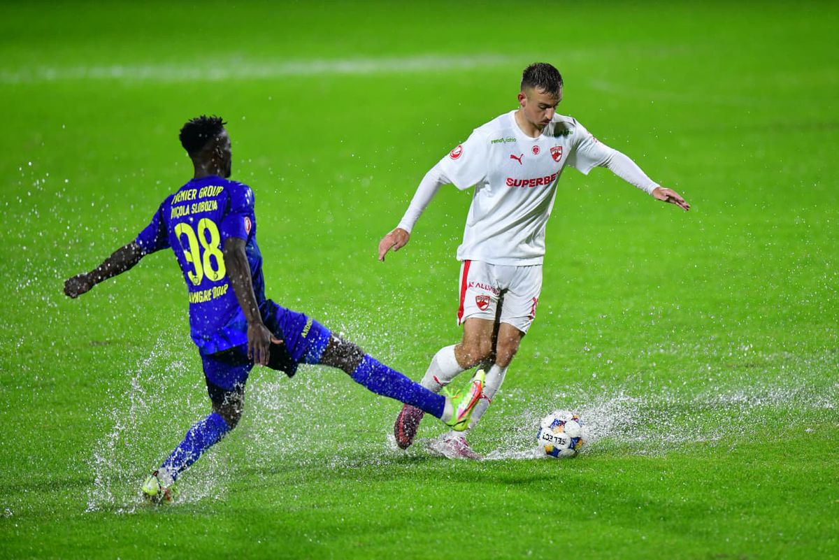 Imagini din meci Slobozia - Dinamo, etapa 12 // foto: Cristi Preda (GSP.ro)