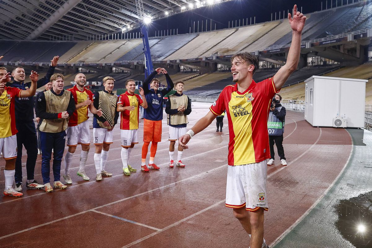 Învinsă de FCSB în prima rundă, Go Ahead Eagles a produs o mare surpriză joi seara » Deplasare impresionantă a fanilor olandezi