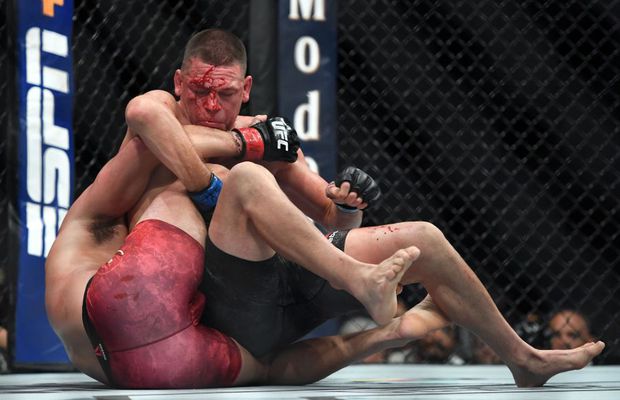 UFC 244 // VIDEO + FOTO Jorge Masvidal, victorie cu Nate Diaz după 3 runde! Doctorul a intervenit și a oprit meciul