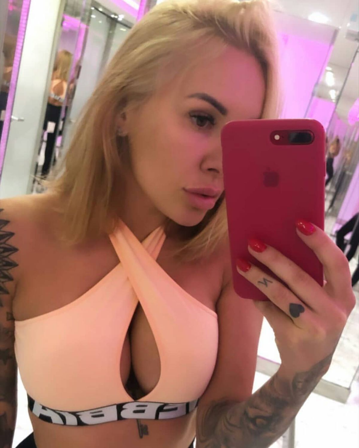 FOTO Soția unui fotbalist, numită președintele echipei: „Suntem mândri cu o astfel de leoaică. Nu mai avem voie să fim pe locul 2”