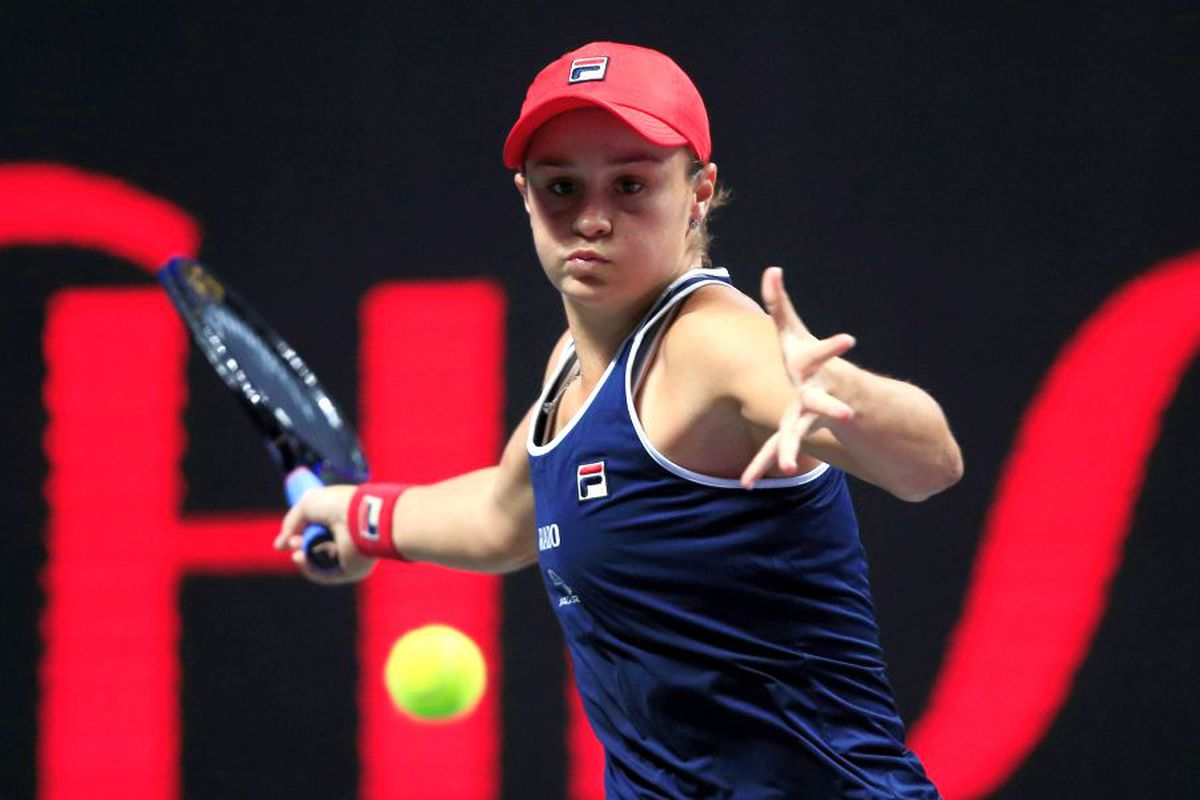 TURNEUL CAMPIOANELOR // FOTO + VIDEO » Ashleigh Barty câștigă Turneul Campioanelor! S-a impus în două seturi cu Elina Svitolina și primește cel mai mare premiu din istorie