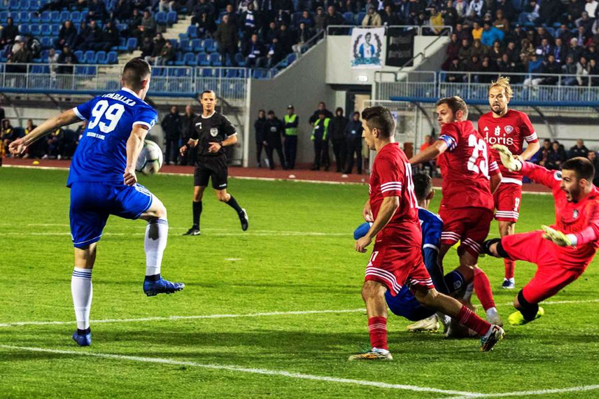 Supărare în „Bănie” după primul meci jucat la Târgu Jiu » Marcel Pușcaș se ia de jucători: „”