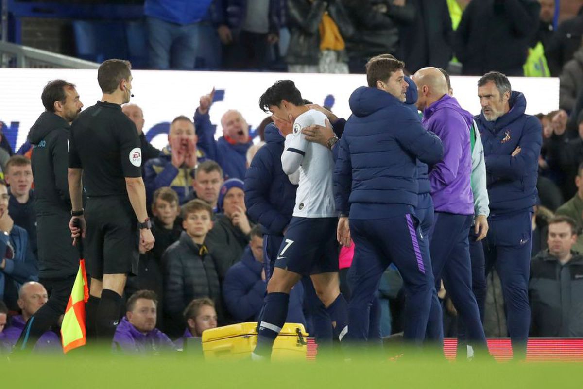 EVERTON - TOTTENHAM // VIDEO + FOTO Atenție, imagini TERIBILE, cu puternic impact emoțional în Premier League! Son i-a rupt piciorul lui Andre Gomes. Jucătorii au izbucnit în lacrimi și s-au rugat pe teren