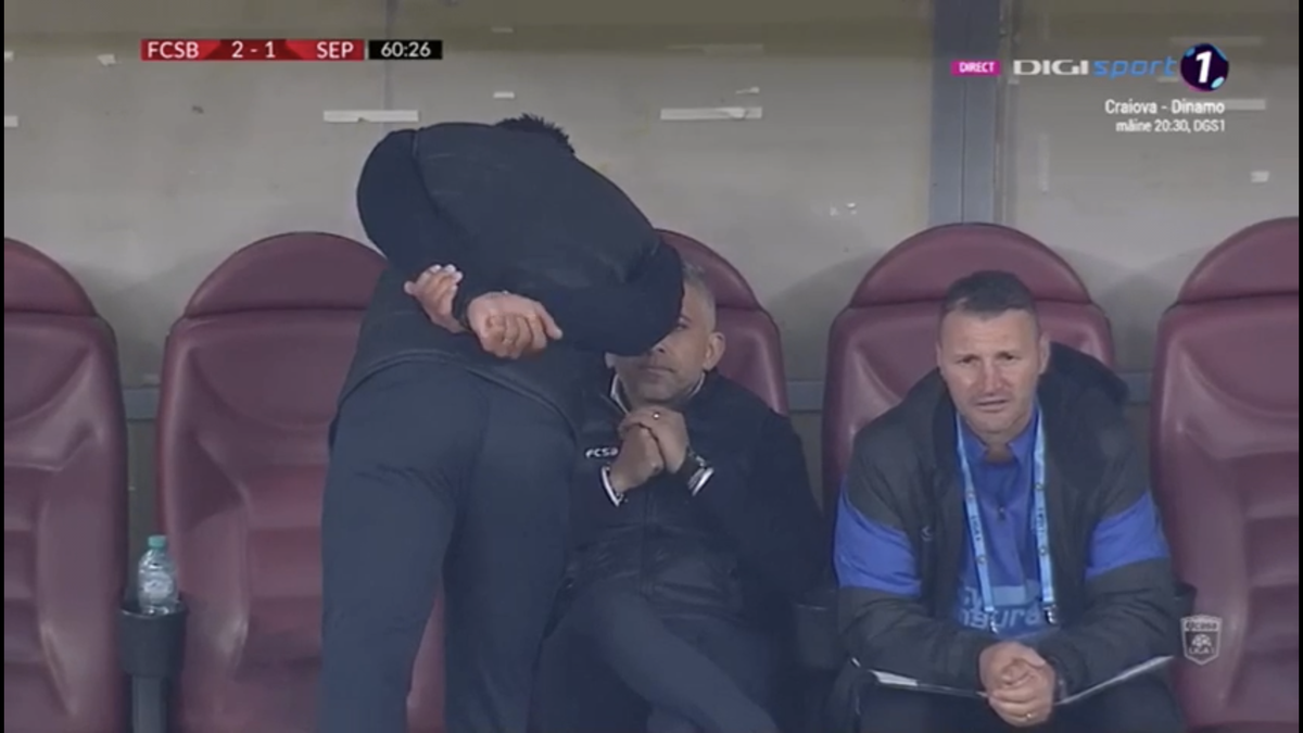 FCSB - SEPSI // Moment penibil cu Mache pe banca roș-albaștrilor » Ce făcea imediat după golul de 2-1 :D