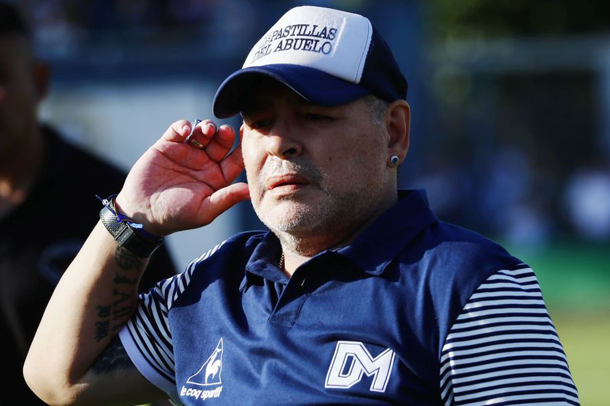 Diego Maradona, internat în Argentina: „Nu părea să se simtă bine, e depresiv”