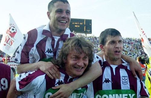 Tiberiu Curt, 45 de ani, managerul celor de la Farul, a fost invitat la GSP Live și a rememorat câteva secvențe cu Dănuț Lupu (53 de ani) din perioada în care amândoi îmbrăcau tricoul Rapidului (sezonul 1994 - 1995).