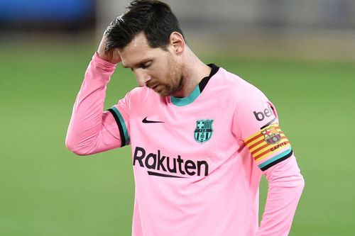 essi câștigă 40 de milioane de euro anual la Barça și în august a făcut prima încercare de a pleca