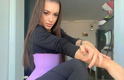 FOTO Imaginile electrizante postate de Larisa Iordache din izolare! Arată extraordinar