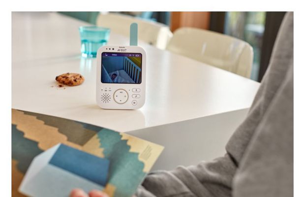 Cum să-l supravegheați pe bebe de la distanță printr-un sistem de monitorizare cu un cod reducere Notino