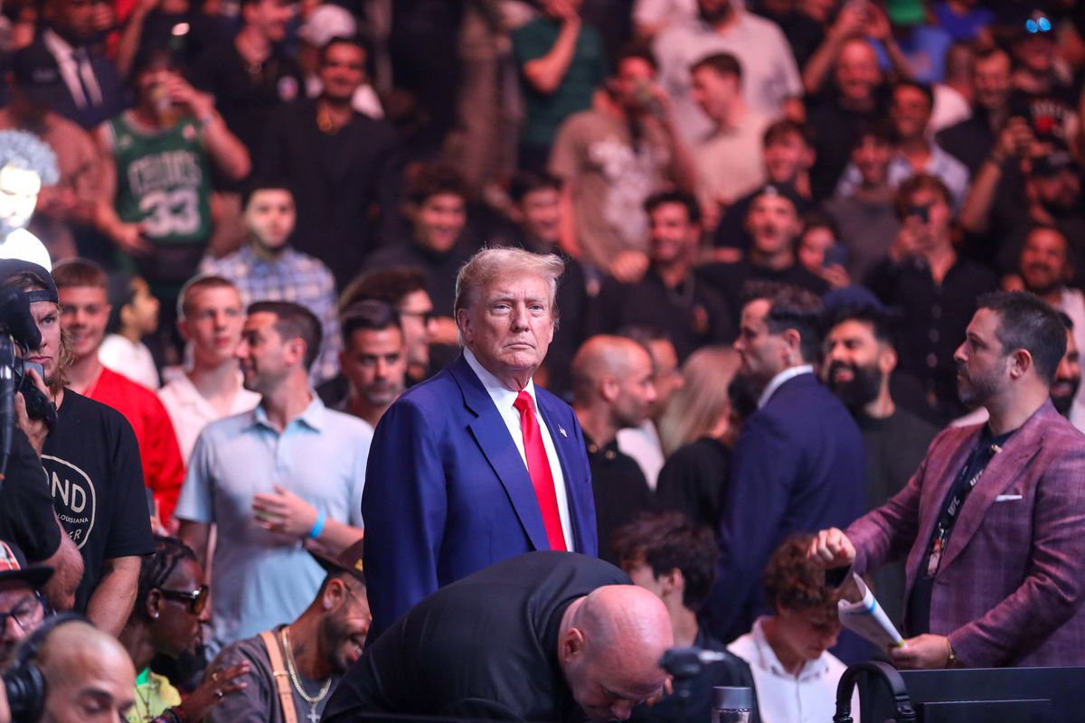 Donald Trump, prezent alături de UFC