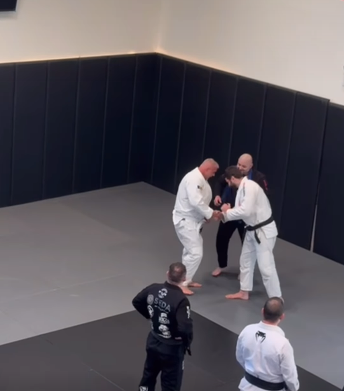 Transformare radicală a lui Cosmin Olăroiu » A surprins pe toată lumea: cât de mult a slăbit