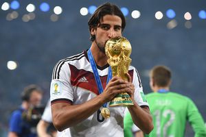 Cu ce se ocupă Sami Khedira, fost campion mondial, la 3 ani de la retragerea din fotbal: „Mi s-a părut un ritual elegant. Pasiunea de acolo a pornit”