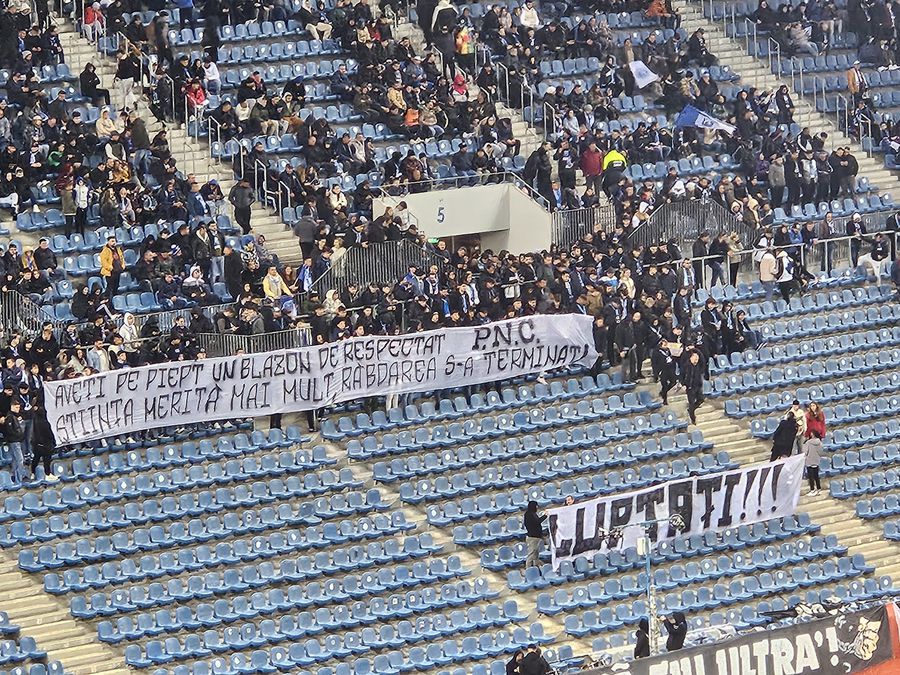 Universitatea Craiova - FCSB 1-1 » Campioană naivă: cu om în plus mai bine de o repriză, oaspeții s-au păcălit, crezându-se învingători prea devreme. 3 fotbaliști eliminați în Bănie