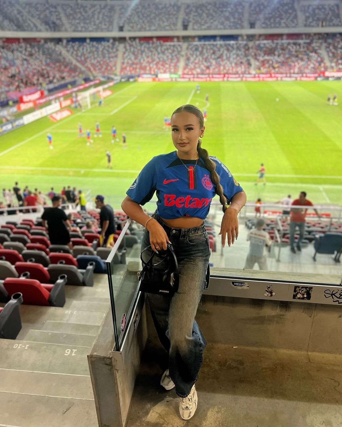 Alexandra Ușurelu - suporter FCSB