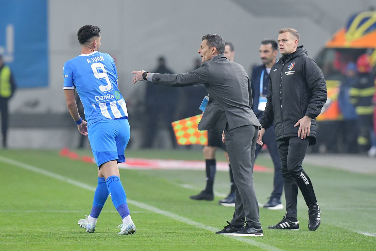 Costel Gâlcă, la Universitatea Craiova - FCSB