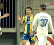 Tot stadionul a văzut penalty în Petrolul - FC Botoșani, dar el a făcut semn că n-a fost atins! A fost aplaudat de adversari
