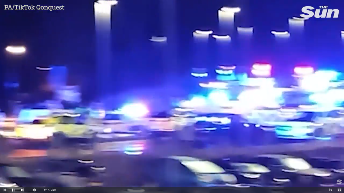 Atac în masă cu cuțitul în tren » Un fotbalist s-a aflat printre victime