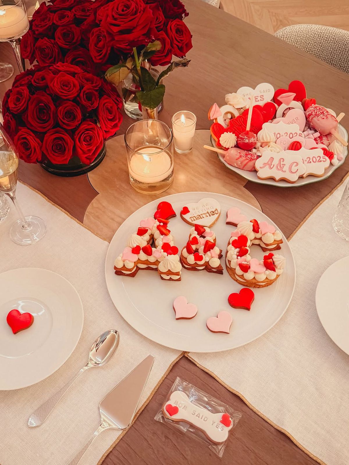 Charles Leclerc s-a logodit cu Alexandra, iubita-model! A plătit o avere pentru inel