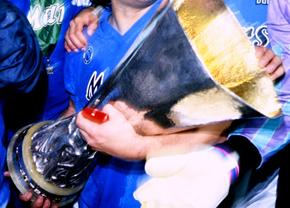 Acuzații EXPLOZIVE! Mafia i-ar fi „aranjat” lui Maradona triumful cu Napoli în Cupa UEFA din 1989: „A fost mită, a primit o casă”