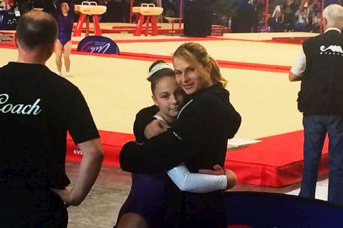 Violeta Damian, alături de o elevă de-ale sale/Foto: Facebook (Jade Legeley GYM)