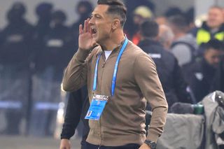 Moment inedit în Craiova - Rapid » Ce i-a transmis Rădoi titularului de la giuleșteni: „Nu uita!”