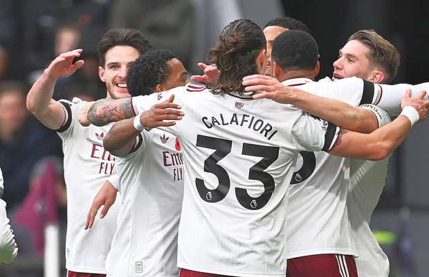 Gary Neville a numit singura echipă care poate opri Arsenal să câștige Premier League: „Ea e singura candidată”