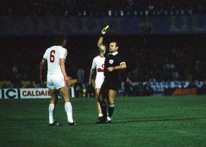 Acuzații explozive! Mafia i-ar fi „aranjat” lui Maradona triumful cu Napoli în Cupa UEFA