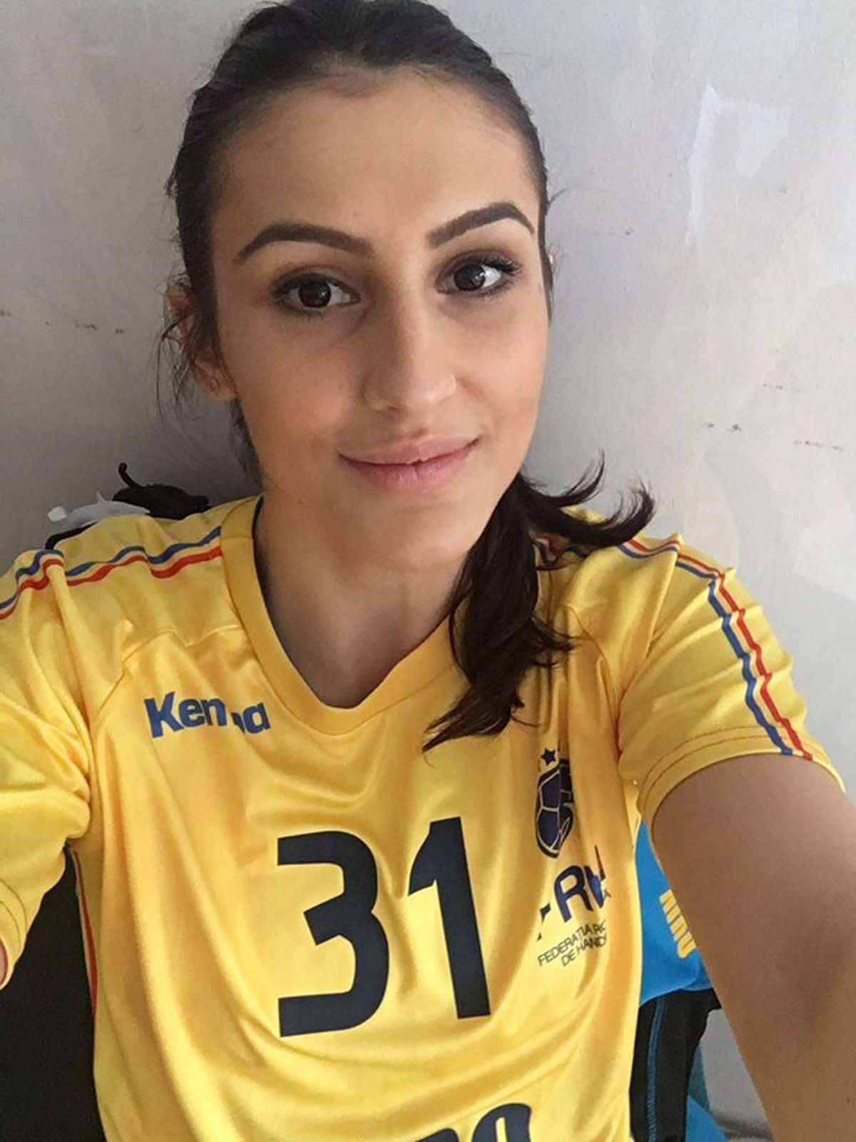 GALERIE FOTO Mădălina Zamfirescu, cea mai HOT handbalistă din Japonia