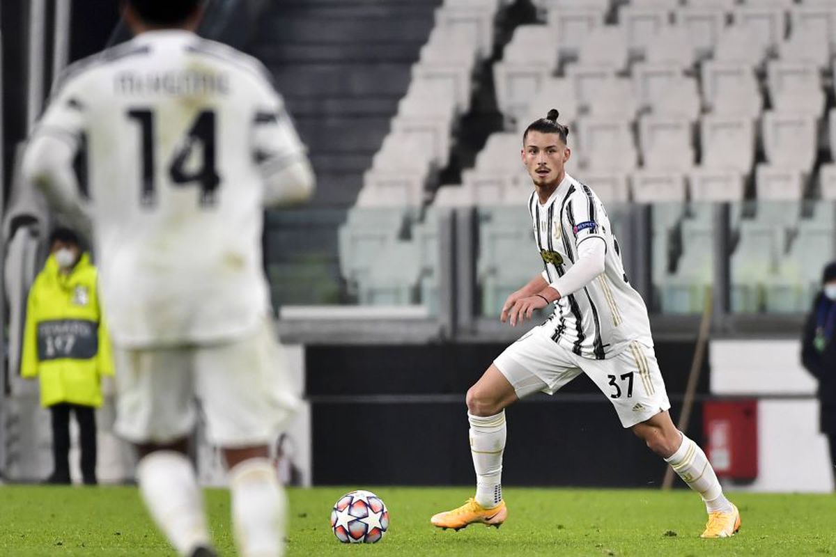 Radu Drăgușin debut Juventus // Juventus - Dinamo Kiev 3-0