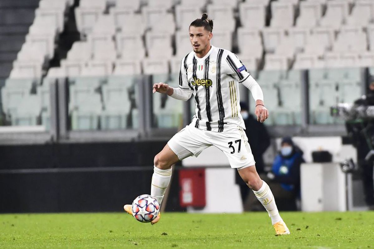 Radu Drăgușin debut Juventus // Juventus - Dinamo Kiev 3-0