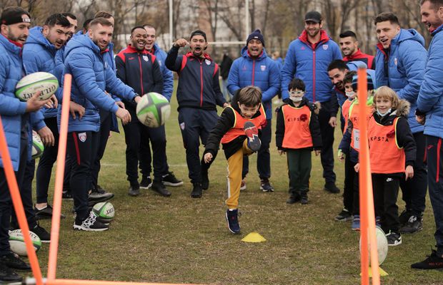 Sandra Izbașa, Marian Drăgulescu și Alina Dumitru au participat la un eveniment dedicat celor mici de „Ziua Internațională a Persoanelor cu Dizabilități”