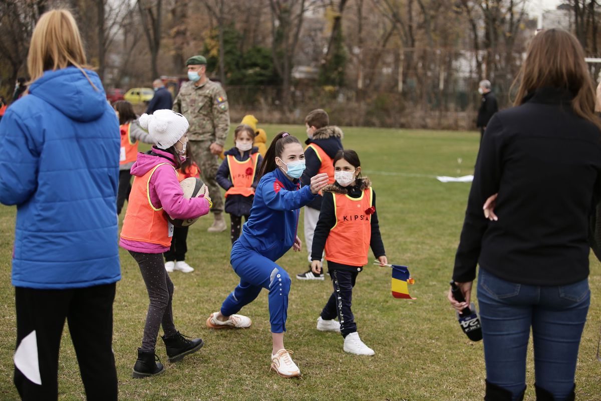 Sandra Izbașa, Marian Drăgulescu și Alina Dumitru au participat la un eveniment dedicat celor mici de „Ziua Internațională a Persoanelor cu Dizabilități”