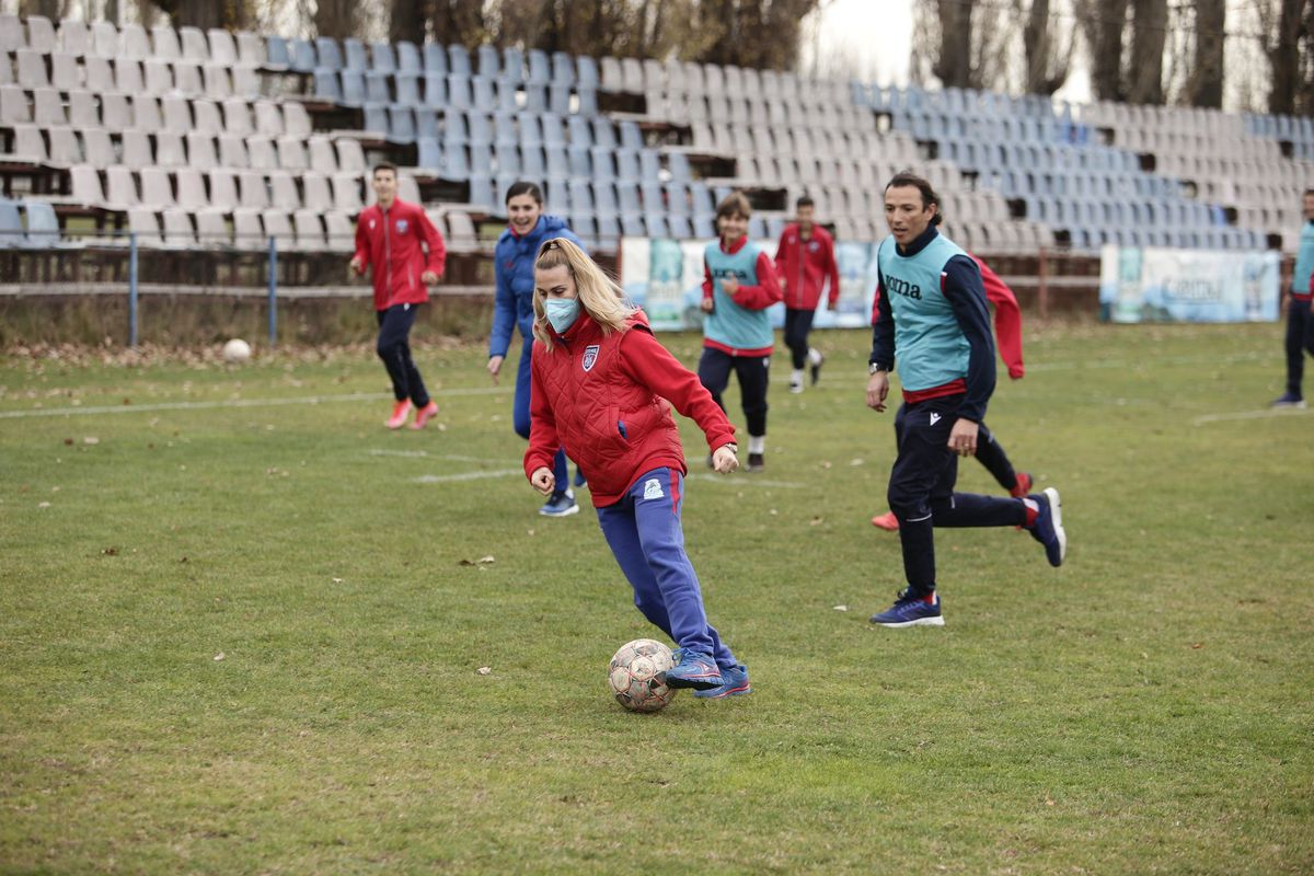 Sandra Izbașa, Marian Drăgulescu și Alina Dumitru au participat la un eveniment dedicat celor mici de „Ziua Internațională a Persoanelor cu Dizabilități”