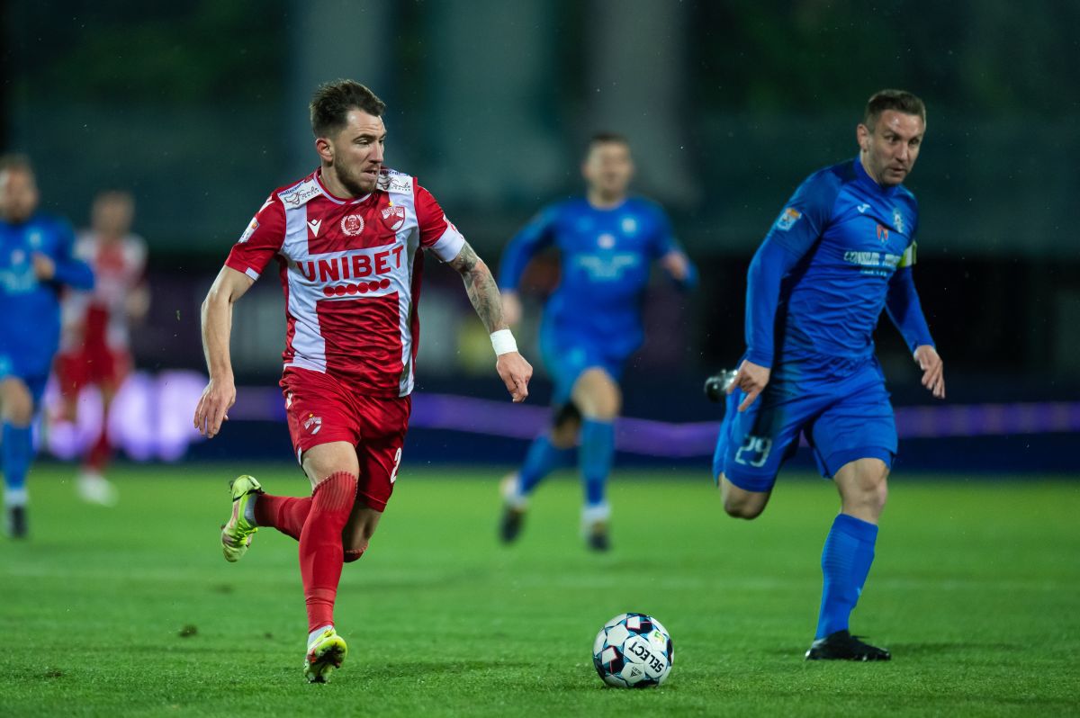 Ședință de urgență la Dinamo, după rușinea cu Clinceni » Jucătorii cer plecarea lui Mircea Rednic, DDB se opune!