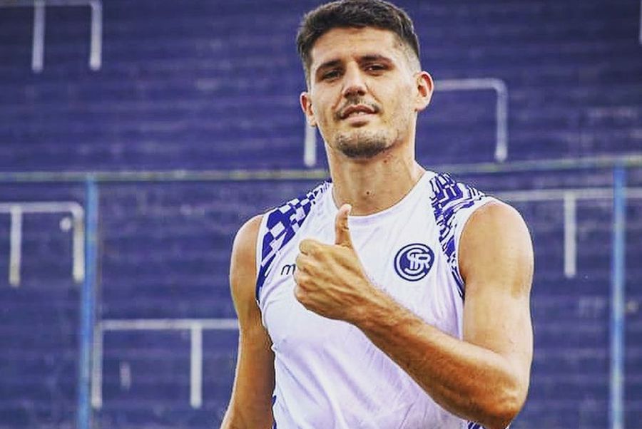 Julian Marchioni/ foto: Instagram @julianmarchioni Mijlocașul argentinian din fotbalul românesc trăiește cu emoții mari Mondialul: „Hai și alții, nu doar Messi! Brazilia și Franța par a fi înaintea noastră”