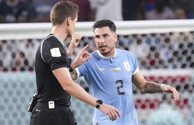 Surprins de camere strigând în scandalul de la Uruguay -  Ghana: „Acești nenorociți sunt o adunătură de hoți!” » FIFA îi pregătește pedeapsa