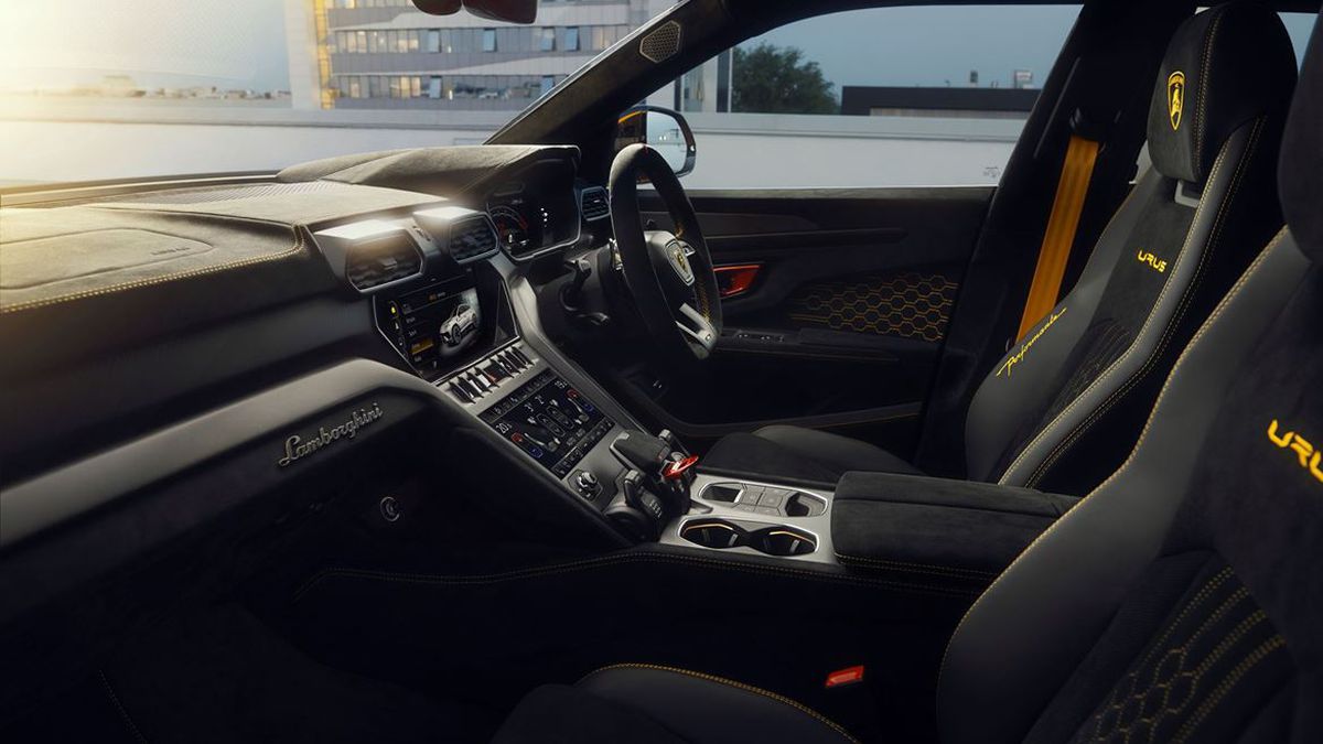 Adrian Mititelu jr. - Lamborghini Urus