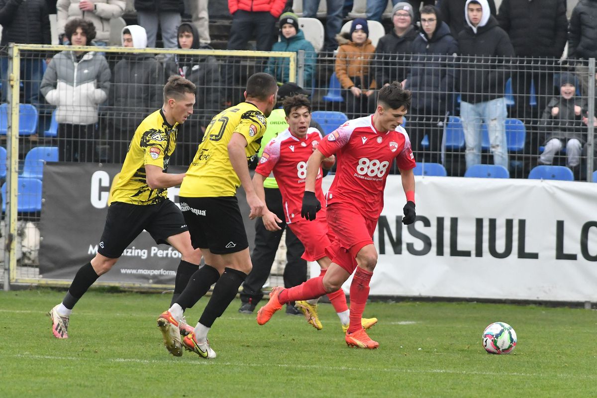 Rezultate finale + clasament în Liga 2 » Dinamo a câștigat la Brașov și s-a apropiat la două puncte de play-off