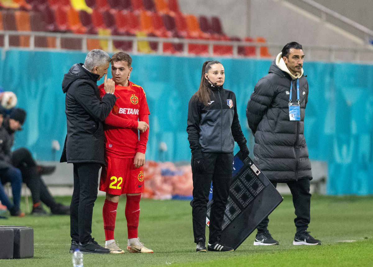Gest prostesc în urma căruia Florinel Coman putea rata derby-ul cu CFR Cluj » A evitat șmecherește suspendarea, la ultima fază