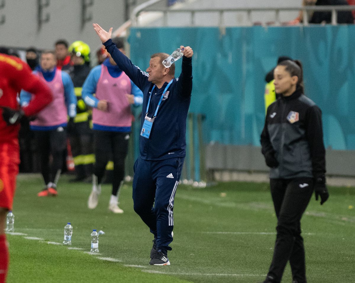FCSB - Oțelul 0-2 » Dorinel parolist! Antrenorul Oțelului s-a ținut de promisiunea făcută lui Becali: l-a bătut la el acasă!