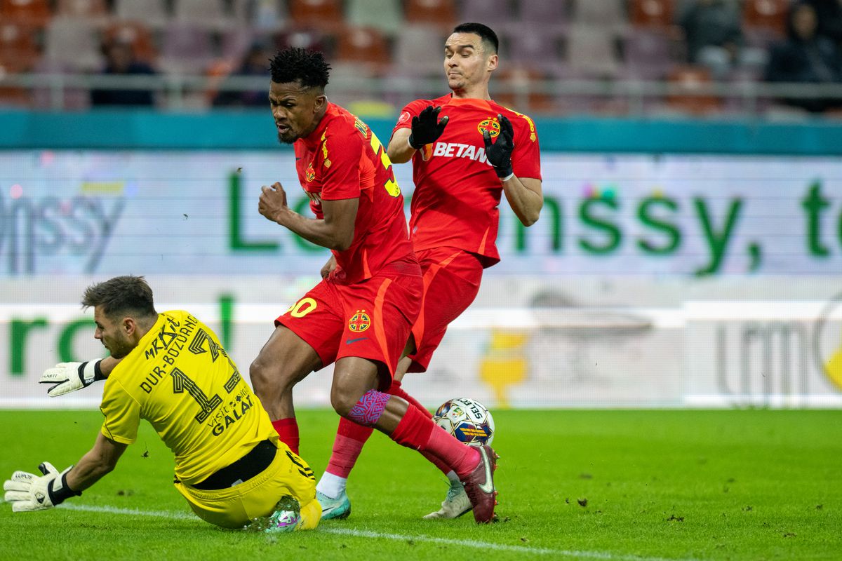 Fără milă după FCSB - Oțelul: „E greu de înțeles de ce Coman nu e eliminat”