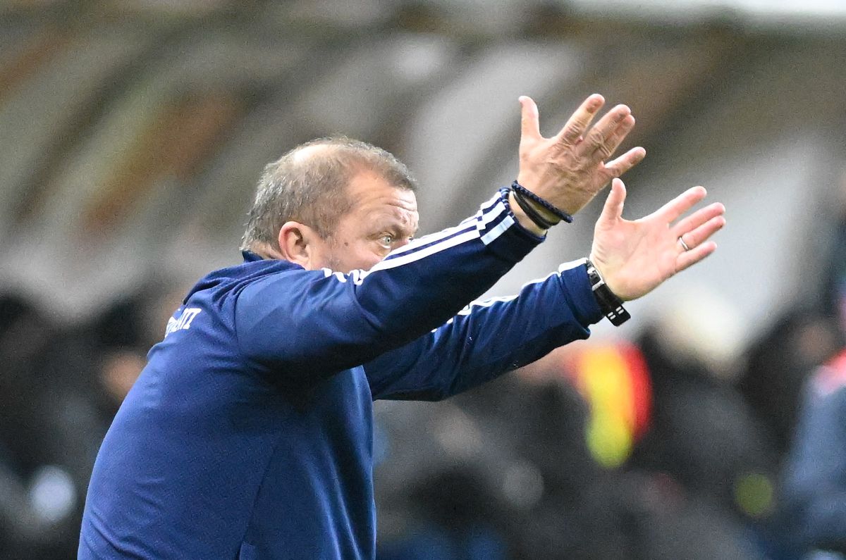 Reacție din studio, după anunțul surprinzător al lui Munteanu: „Becali vrea să devină antrenor, Dorinel vrea să fie patron!”