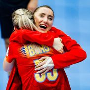 Sonia Seraficeanu și Oana Bors / România - Serbia la Euro 2024, handbal feminin // Photos © EHF/kolektiff