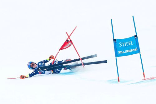 Mikaela Shiffrin în momentul căzăturii de la Killington Foto: Imago