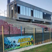 Micuțul stadion din Borcea a trecut printr-un proces de cosmetizare pentru meciul cu FCSB  / Sursă foto: Facebook@ Theodor Aniel